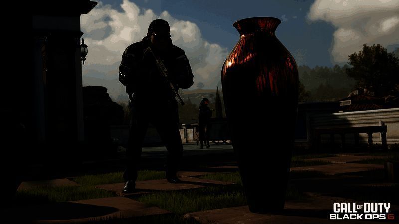 《使命召唤：黑色行动6》物品捉迷藏模式游戏画面，玩家变形成地图中的箱子和路牌，隐藏在战场角落中