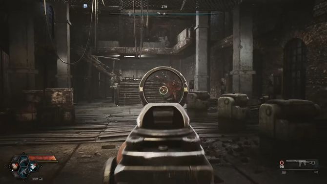 两名玩家在废墟中协同作战的场景，一人持突击步枪掩护，另一人使用探测设备扫描异常能量信号