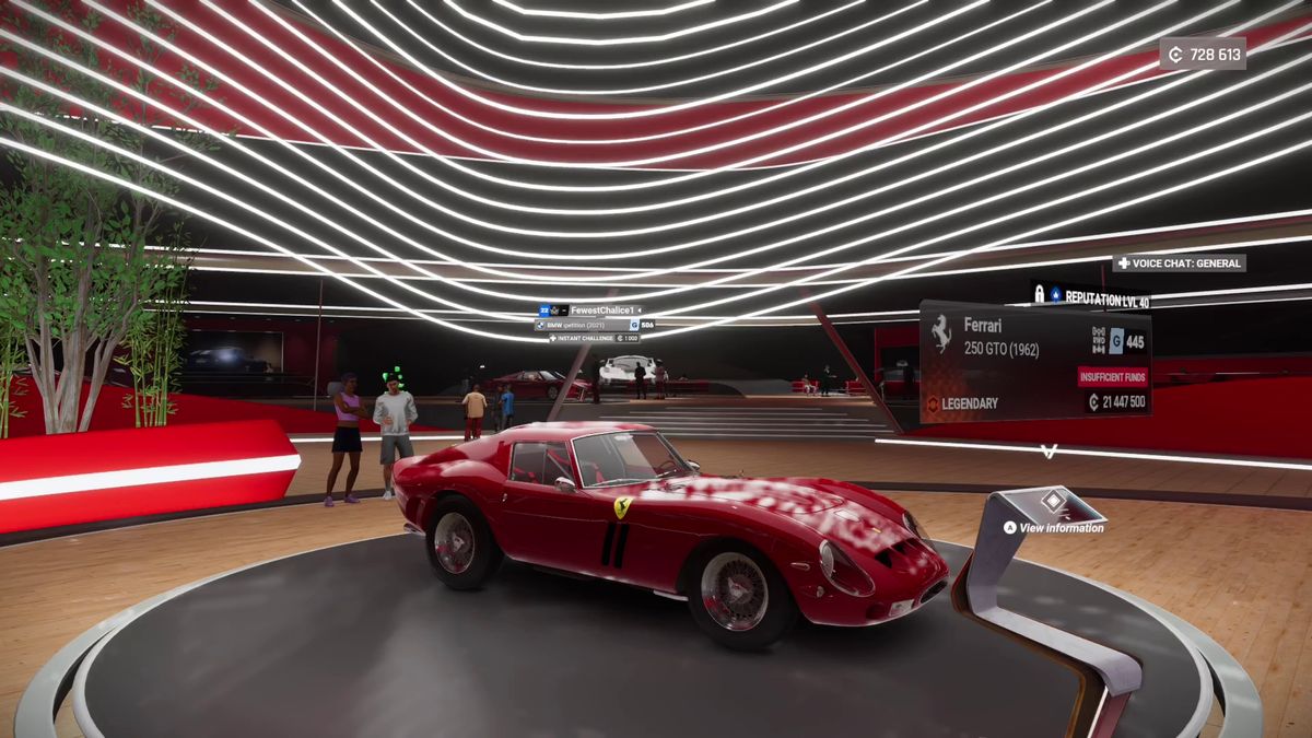 《无限试驾：太阳王冠》游戏封面图，展示一辆赛车在沙漠公路上飞驰，背景为夕阳下的广阔荒野