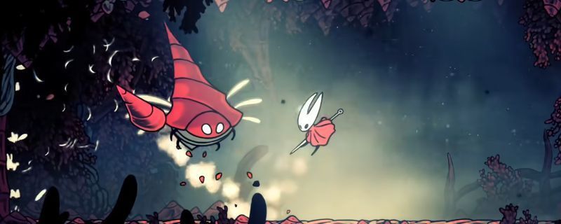 狂暴螺蝇战斗画面，主角在桥上发动技能，周围小怪环绕，场景紧张刺激