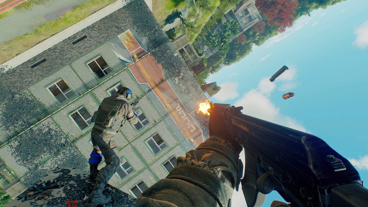 战斗场景中角色驾驶军用车辆穿越荒野，远处可见异常能量波动