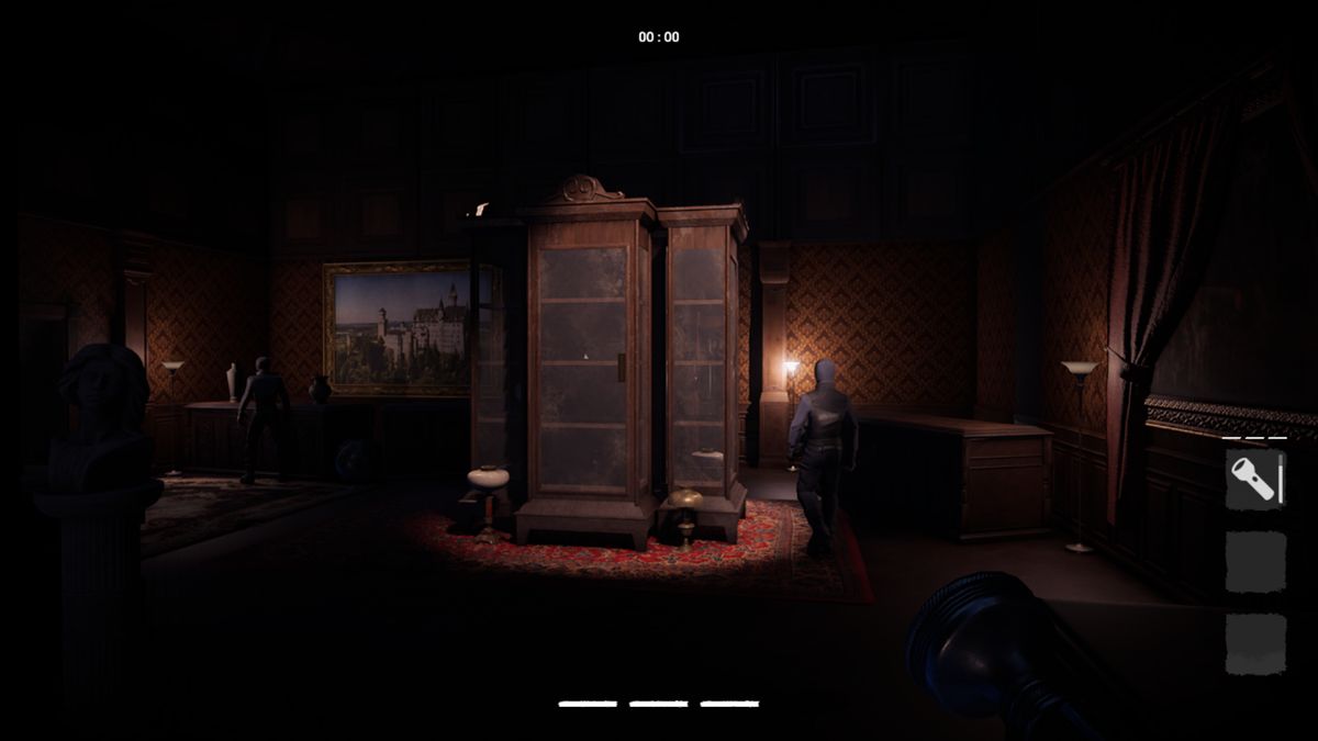 游戏界面展示多个可选角色与装备选项，背景为黑暗风格的菜单界面