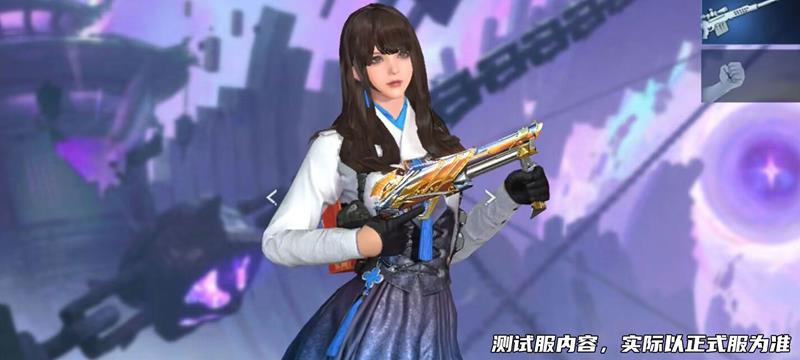 超级矮个子阿瑞斯整体外观，银色金属打底，金色与蓝色装甲点缀，尾部装饰战神头盔