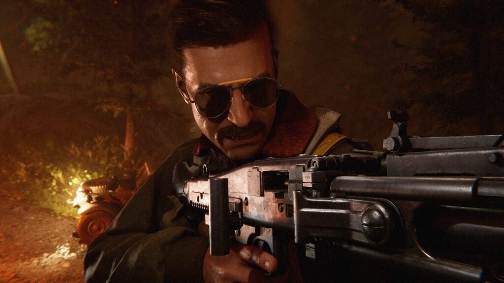 游戏宣传图，四名幸存者手持武器，背景为战争废墟与僵尸群