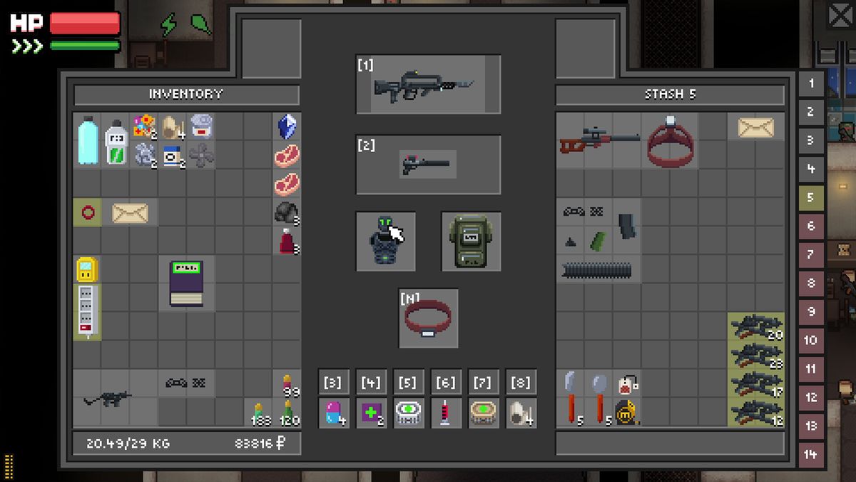 玩家在基地中与NPC交谈，进行装备升级与交易