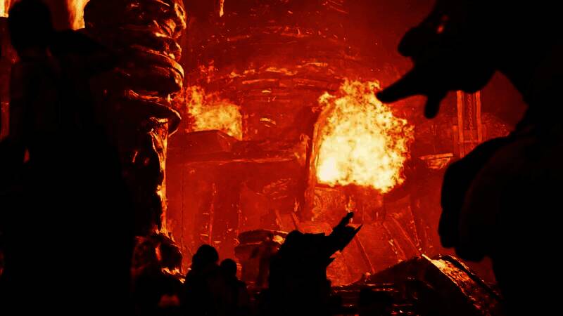 赫猿兽战斗画面，展示其高速跳跃与攻击动作