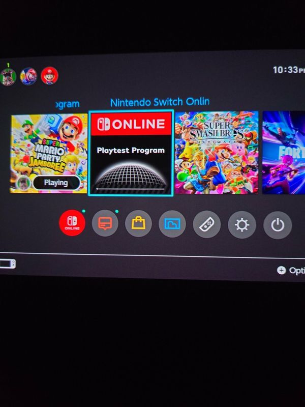 抽象风格的游戏启动界面，中央显示‘Test Program’字样及倒计时日期