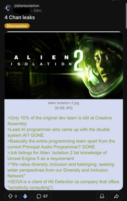 《异形：隔离》游戏画面，黑暗环境中角色手持武器与异形对峙，氛围紧张压抑