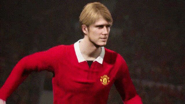 动态演示贝克汉姆使用落叶式横传的全过程，皮球划出优美弧线准确找到禁区内的队友头球破门