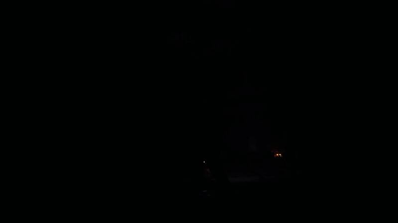 祭坛地面刻画着复杂阵法，疑似连接古蜀复活秘术