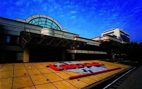 台积电厂区航拍图，展现现代化晶圆制造基地的宏大场景