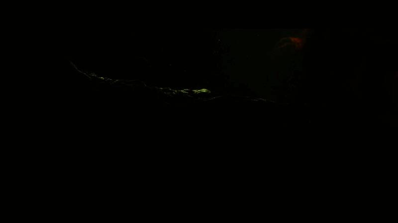 敌人设计图：The Mara Yama全身包裹黑雾，头部呈无面状态，双手拖曳锁链