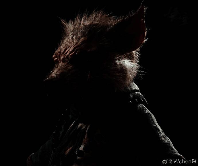 猪八戒全身建模，身形魁梧，手持九齿钉耙，服饰破旧但富有质感