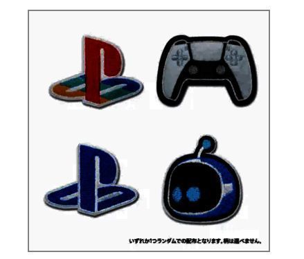 舞台区正在进行游戏竞速挑战，观众热烈鼓掌助威