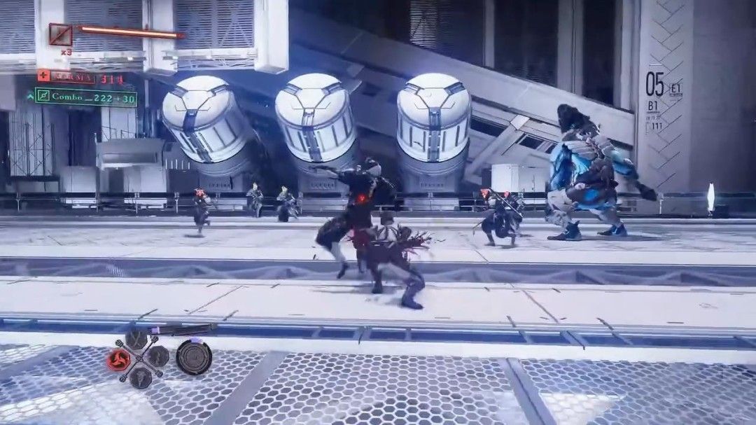 八云使用钻头长枪贯穿多名敌人的瞬间，火花四溅，动作张力十足