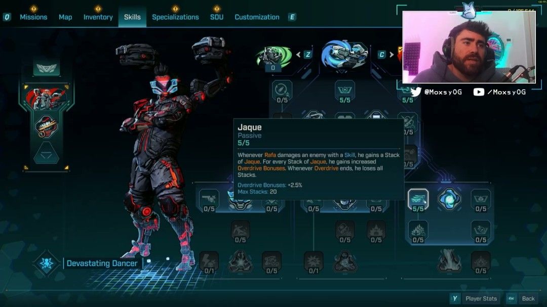 对比图左侧为‘踢球手’全场乱弹导致自伤，右侧为‘五点星体’精准打击目标脚下