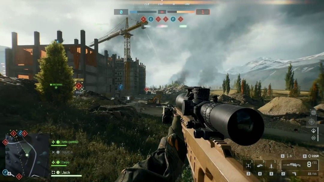 两名士兵在废墟间交火，烟雾弥漫，战斗场面激烈