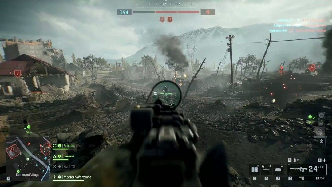 工程兵使用喷焊枪修理载具，火花四溅