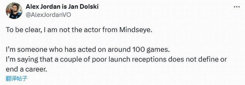 录音棚内配音演员正在激情演绎角色，耳机紧贴耳朵，手握麦克风