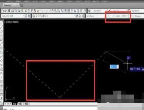 绘图区域中已成功绘制出由短划线组成的虚线段，清晰可见