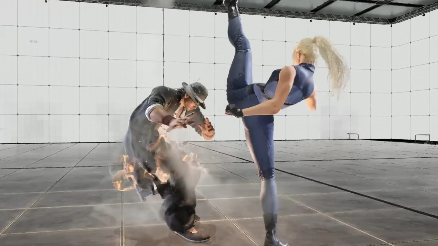 《新VR战士》角色对战实机画面，两名战士在都市风格擂台中激烈交锋，技能特效绚丽