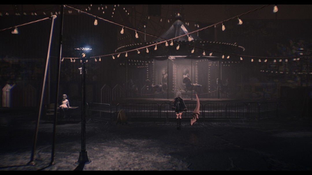 主角在狭窄小巷中与多名持械敌人交战，红色披风飞扬，刀光与血迹四溅