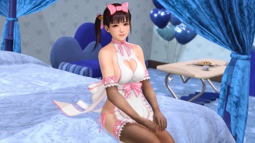 写真集第七页：慢门拍摄效果，女神旋转时围裙飞扬，发丝与布料呈流体动态，背景虚化呈现梦幻光斑