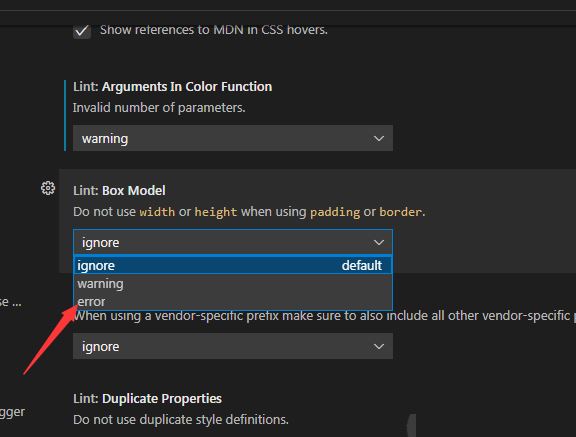 启用error模式后的编辑器界面截图：HTML元素在预览窗中被红色虚线框标记，右侧悬浮提示‘Margin overflow: +8px’